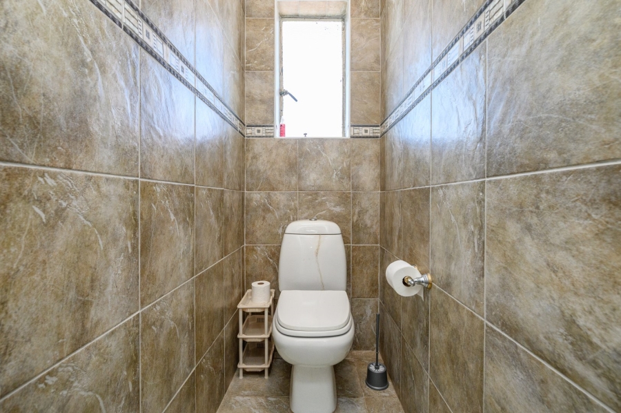  Bedroom Property for Sale in Kabega Park Eastern Cape